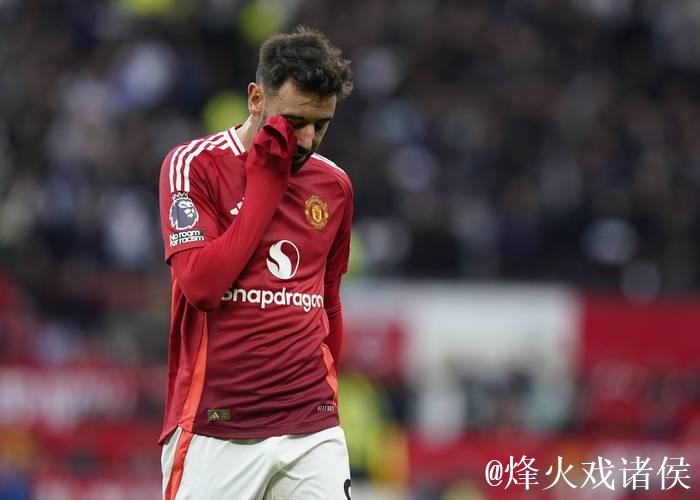 曼联爆发矛盾!阿莫林质疑青训实力,外租球员发照片回击 曼联爆发矛盾!阿莫林质疑青训实力,外租球员发照片回击