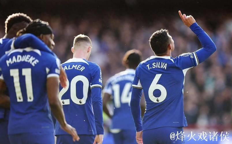 切尔西三核心平均年仅23岁,合同分别延续至31、32、33年,人均续约7年 切尔西三核心平均年仅23岁,合同分别延续至31、32、33年,人均续约7年